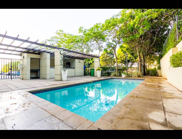 2 BEDROOM APARTMENT FOR SALE IN UMHLANGA RIDGE